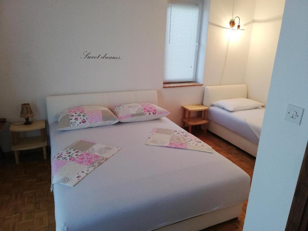 Holiday Home Villa Marin Stanici ภายนอก รูปภาพ