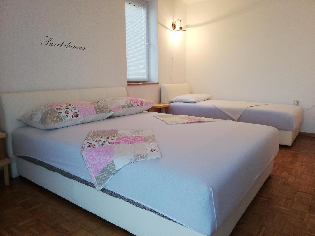 Holiday Home Villa Marin Stanici ภายนอก รูปภาพ